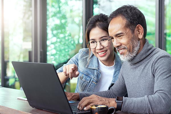 family on laptop